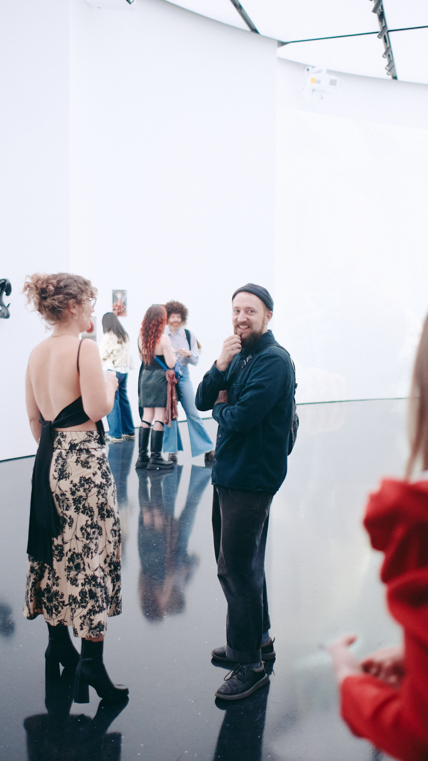 People discovering art together in London